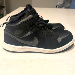 Nike Air Jordan 1 Mid SE Black Anthracite (BQ6933-012) - Toddler Kids Size 10c.